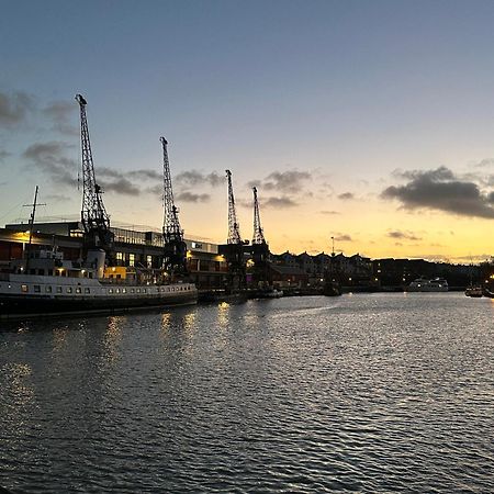 Comfortable City Centre Apartment For Contractors And Couples - City Centre Bristol Luaran gambar